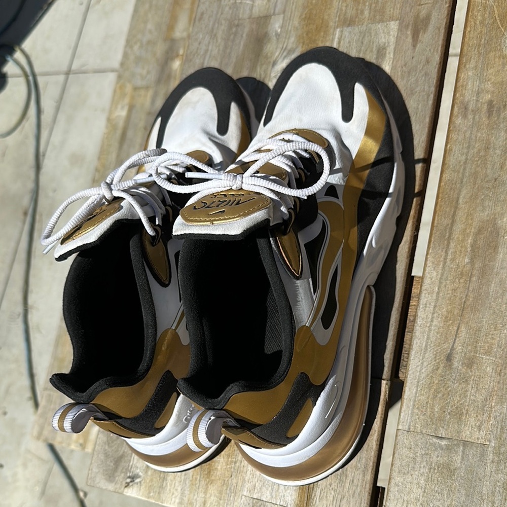 Black and Gold AirMax 270 React ‘Metallic Gold’